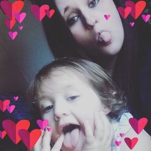 Meet your Posher, Leanne